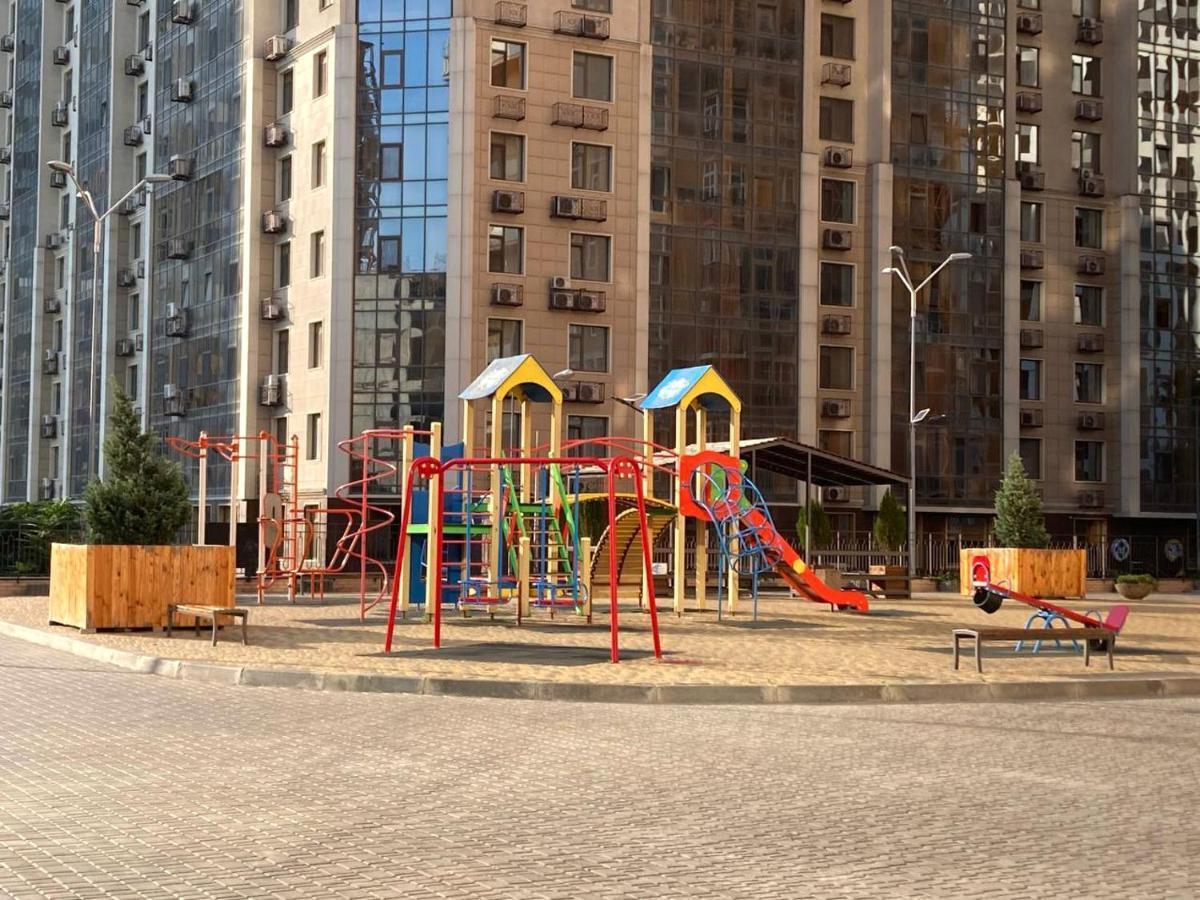 Arcadia Spacious Apartments Odessa Extérieur photo
